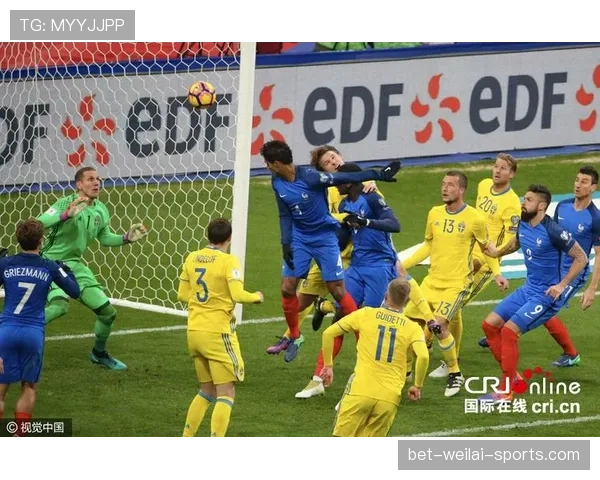 博格巴与坎特中场传导模式差异及其对体系依赖性的对比分析