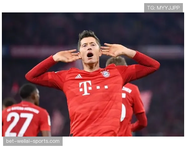 刷到莱万多夫斯基孩子生日蛋糕的价签，心脏差点停了